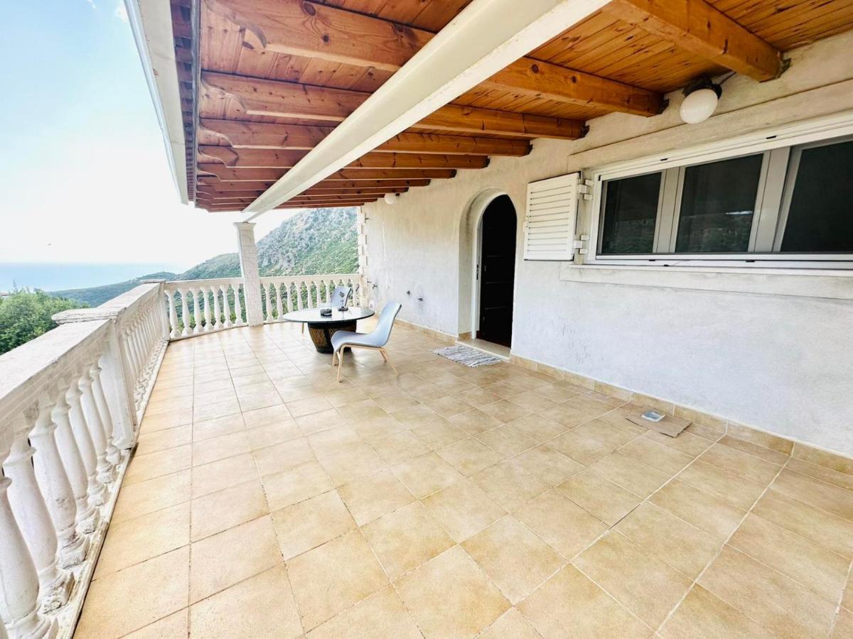 Villa Vista Химара Экстерьер фото