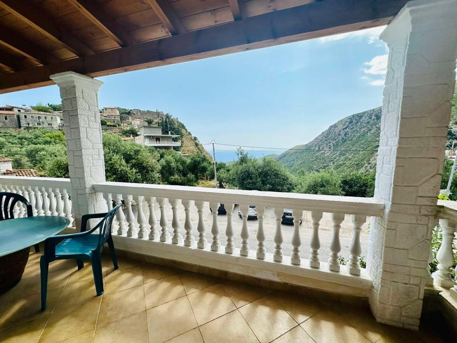 Villa Vista Химара Экстерьер фото
